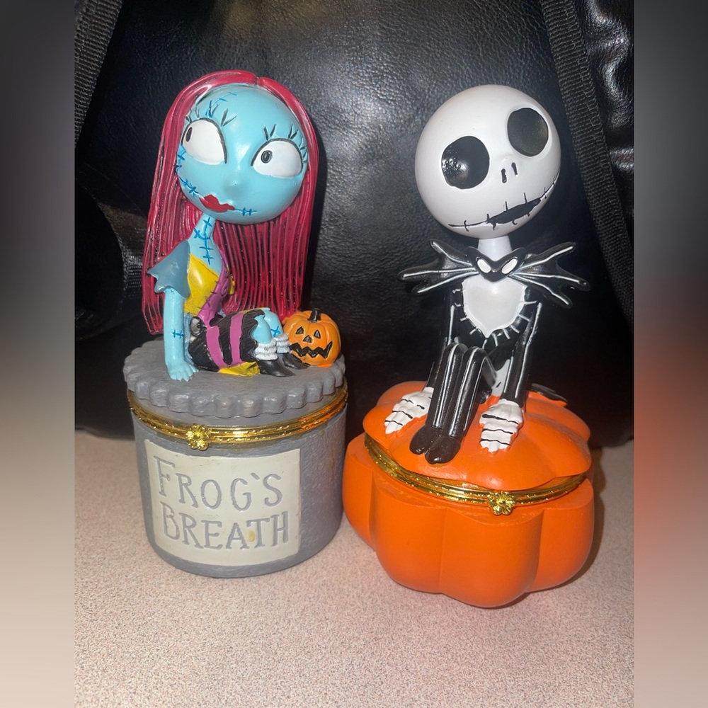 Sally and jack nightmare before Xmas trinket box